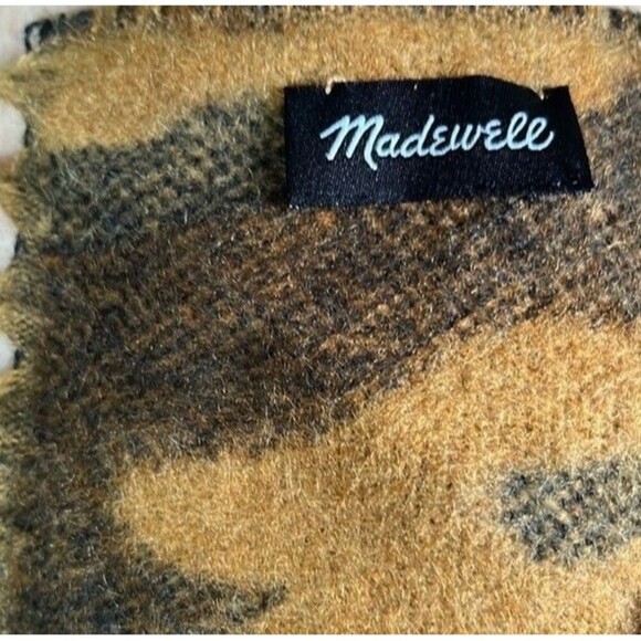 Madewell Brushed Leopard Scarf Fringed Toffee Cozy Fall - Picture 6 of 9